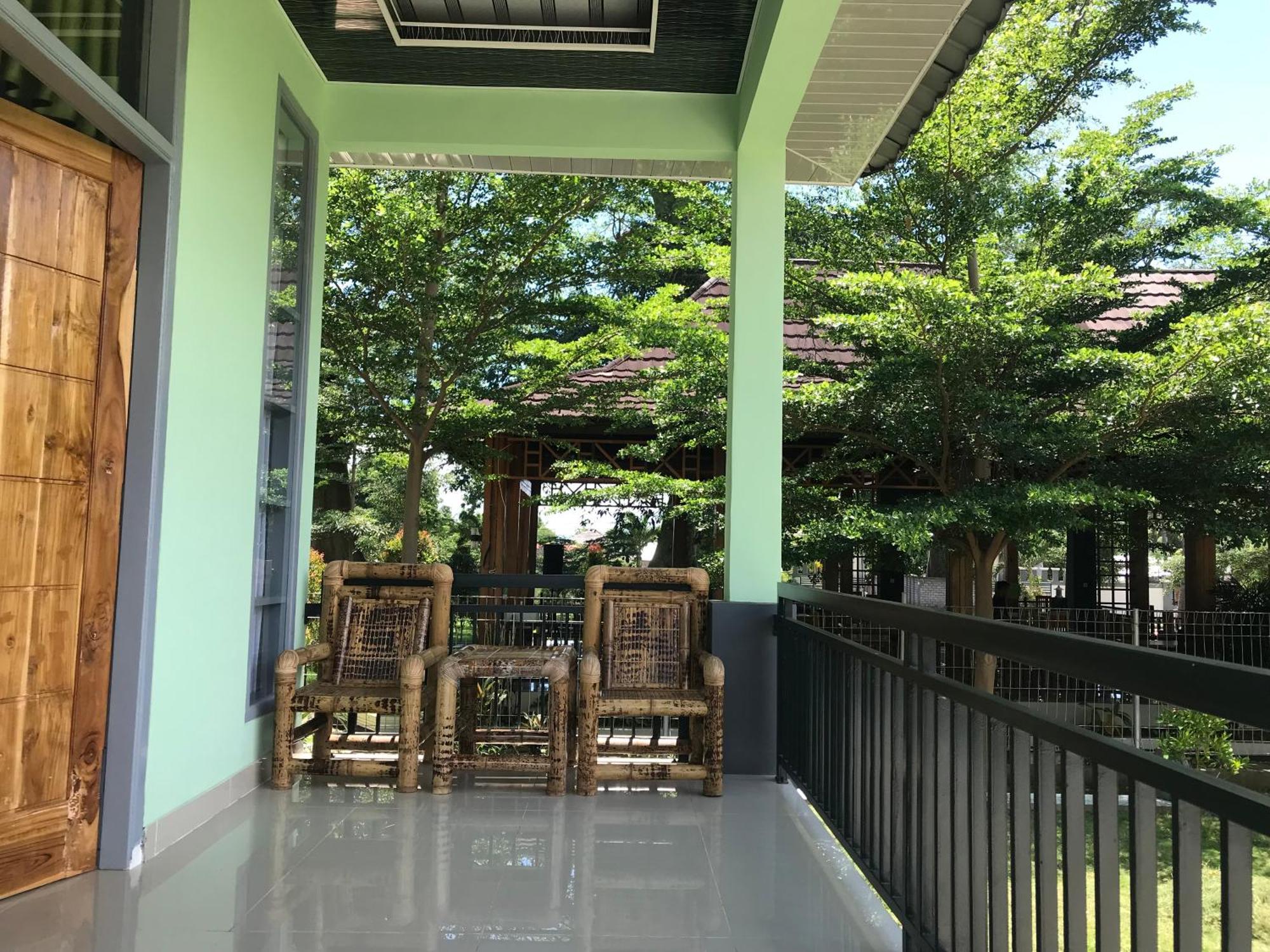 Pohon Purba Resort & Restaurant Labuhan Pandan Exterior foto