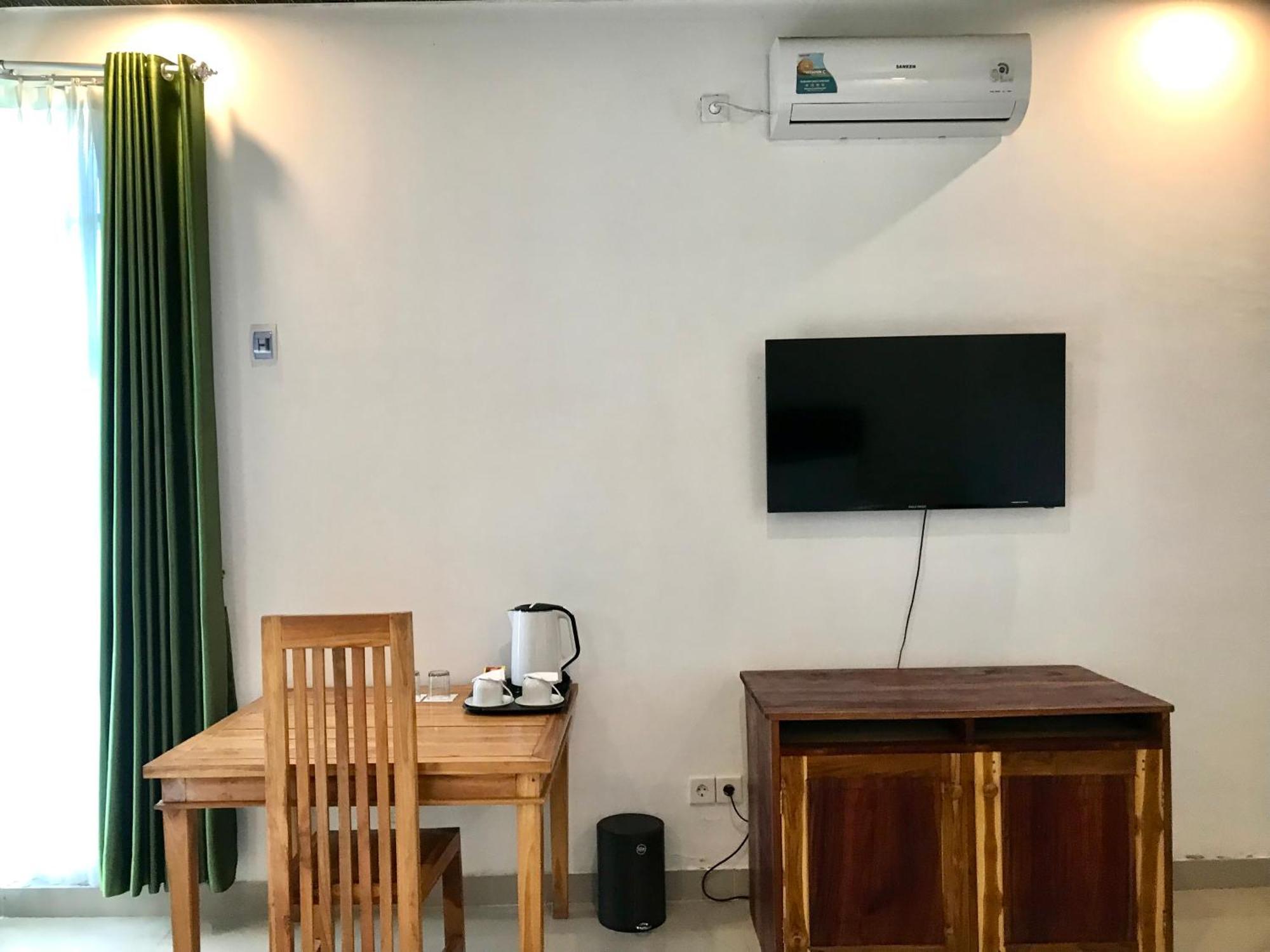 Pohon Purba Resort & Restaurant Labuhan Pandan Exterior foto