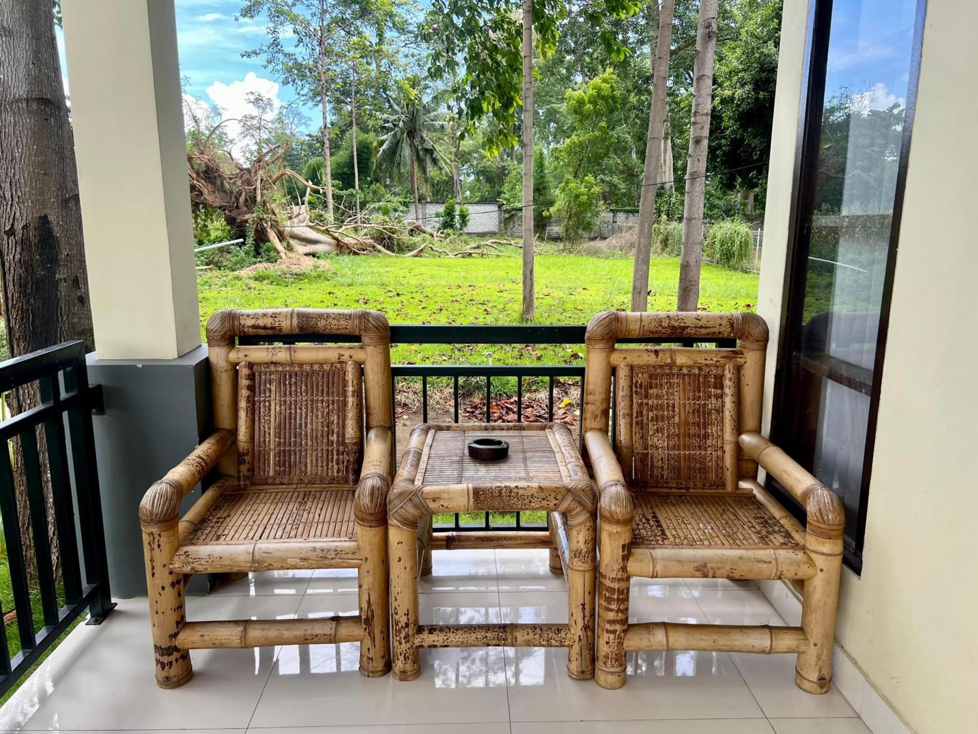 Pohon Purba Resort & Restaurant Labuhan Pandan Exterior foto
