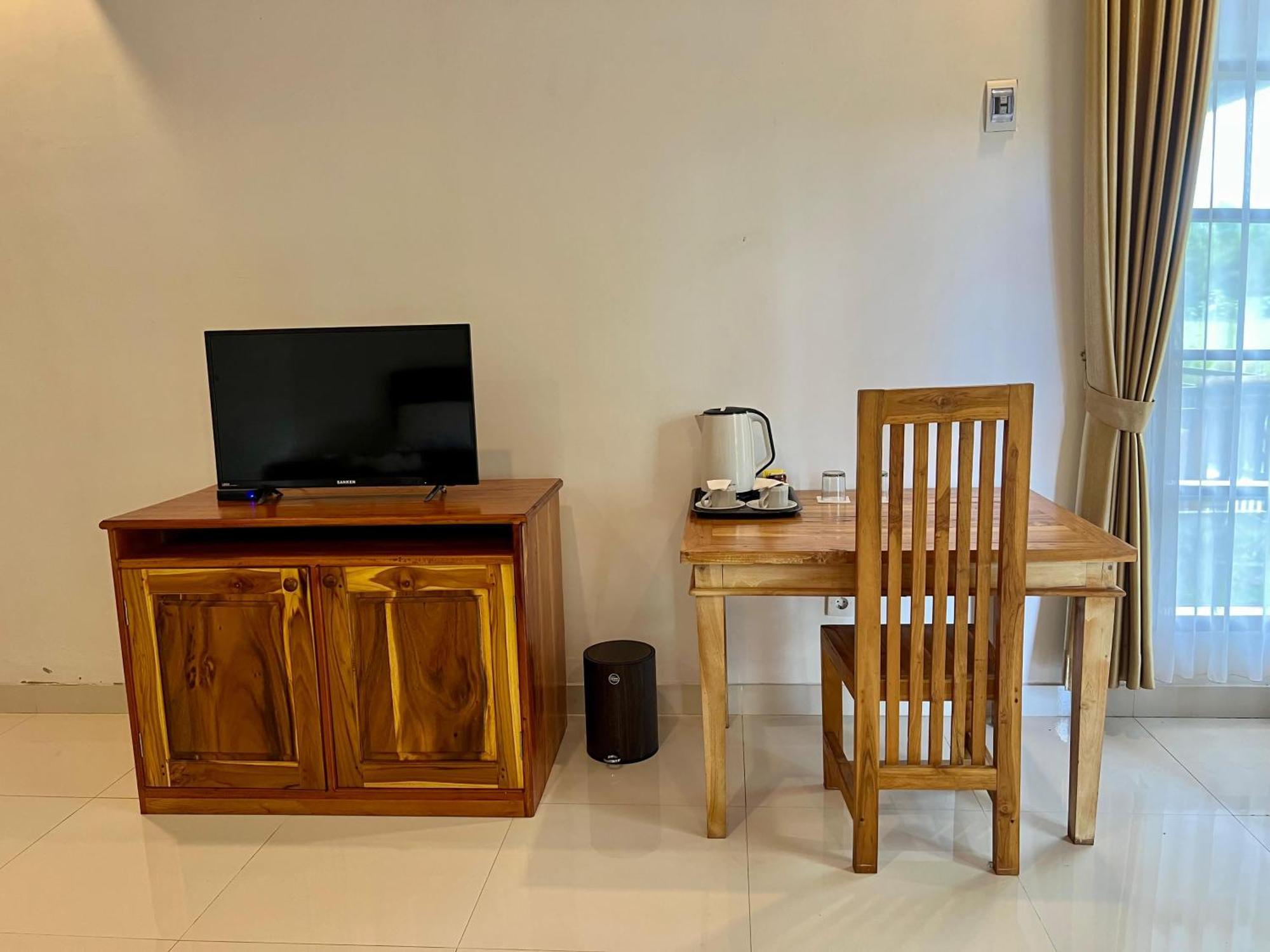 Pohon Purba Resort & Restaurant Labuhan Pandan Exterior foto